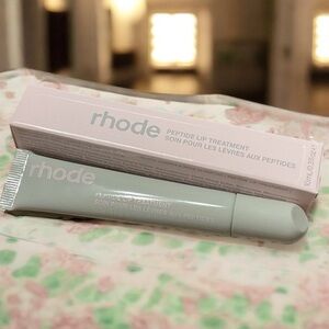 RHODE by Hailey Bieber She Butter Peptide Lip Treatment - Watermelon Slice. 🍉